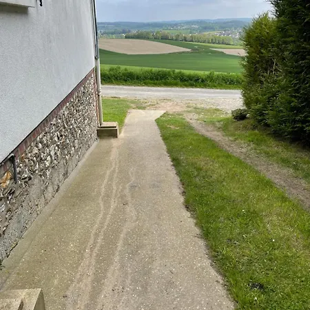 Maison Sur La Colline Hébergement de vacances *